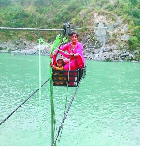 आज भी जान हथेली पर रखकर पार करनी पड़ रही सतलुज