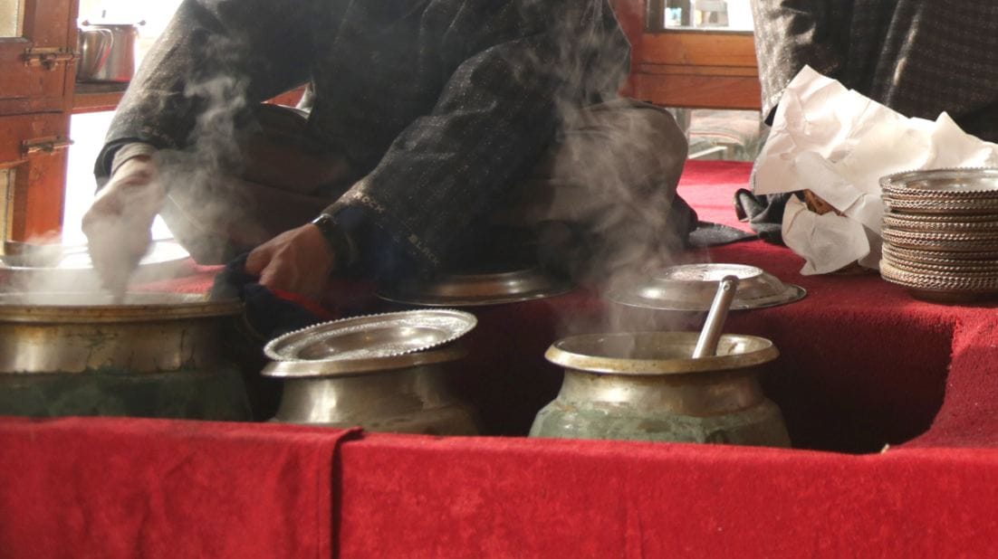 pics of famous delicious food of kashmir harisha