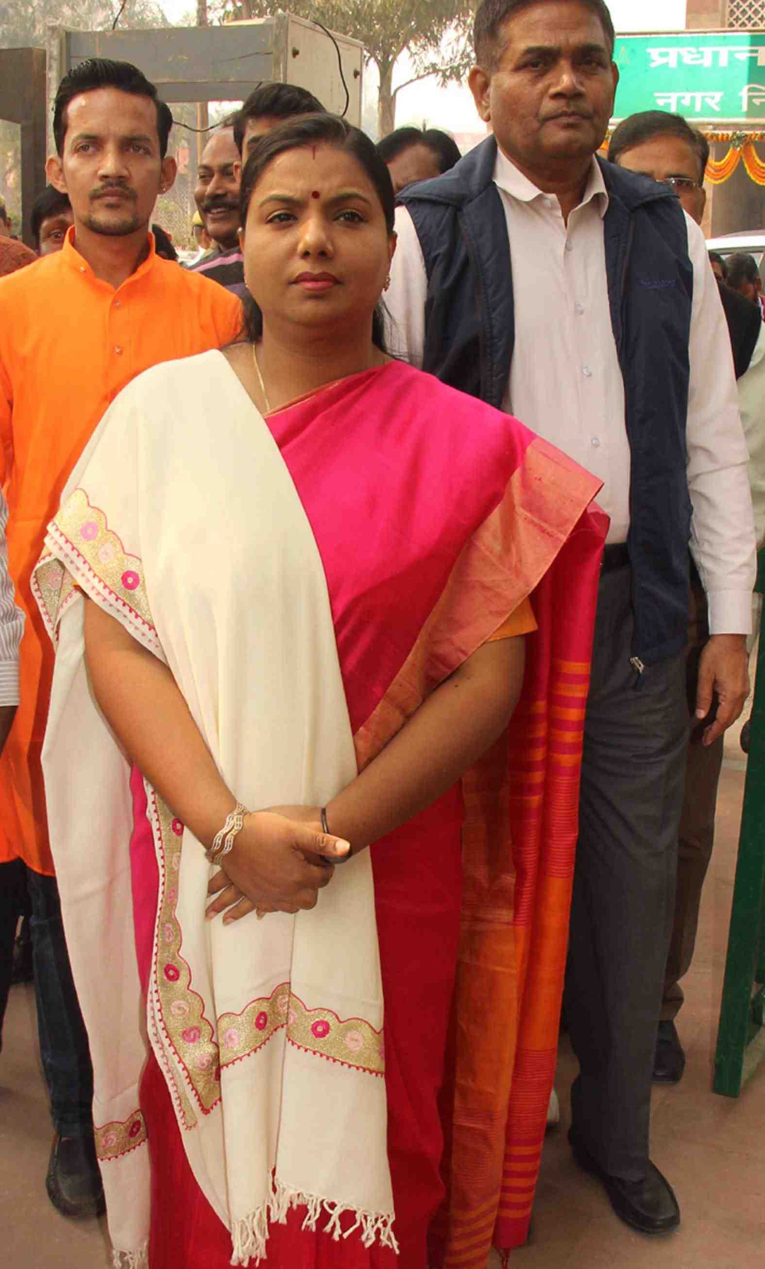 Varanasi mayor mridula jaiswal take charge