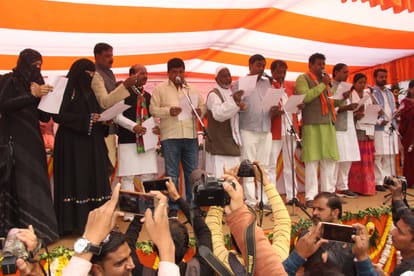 varanasi mayor take oath today