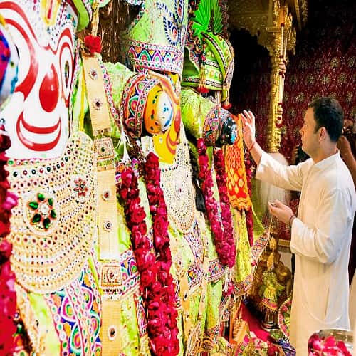 Rahul Gandhi photos of Jagannathji Temple ahead of Gujarat second phase poll