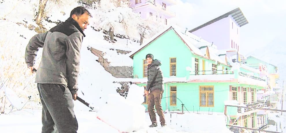 1600 अधिकारियों व कर्मियों की छुट्टियां रद्द