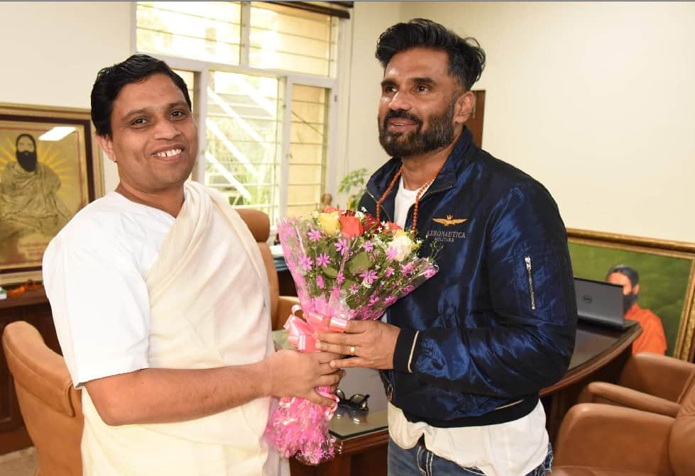 suniel shetty arrived in uttarakhand for patanjali visit
