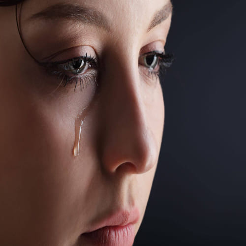 weeping is good for mental health know benefits of tears