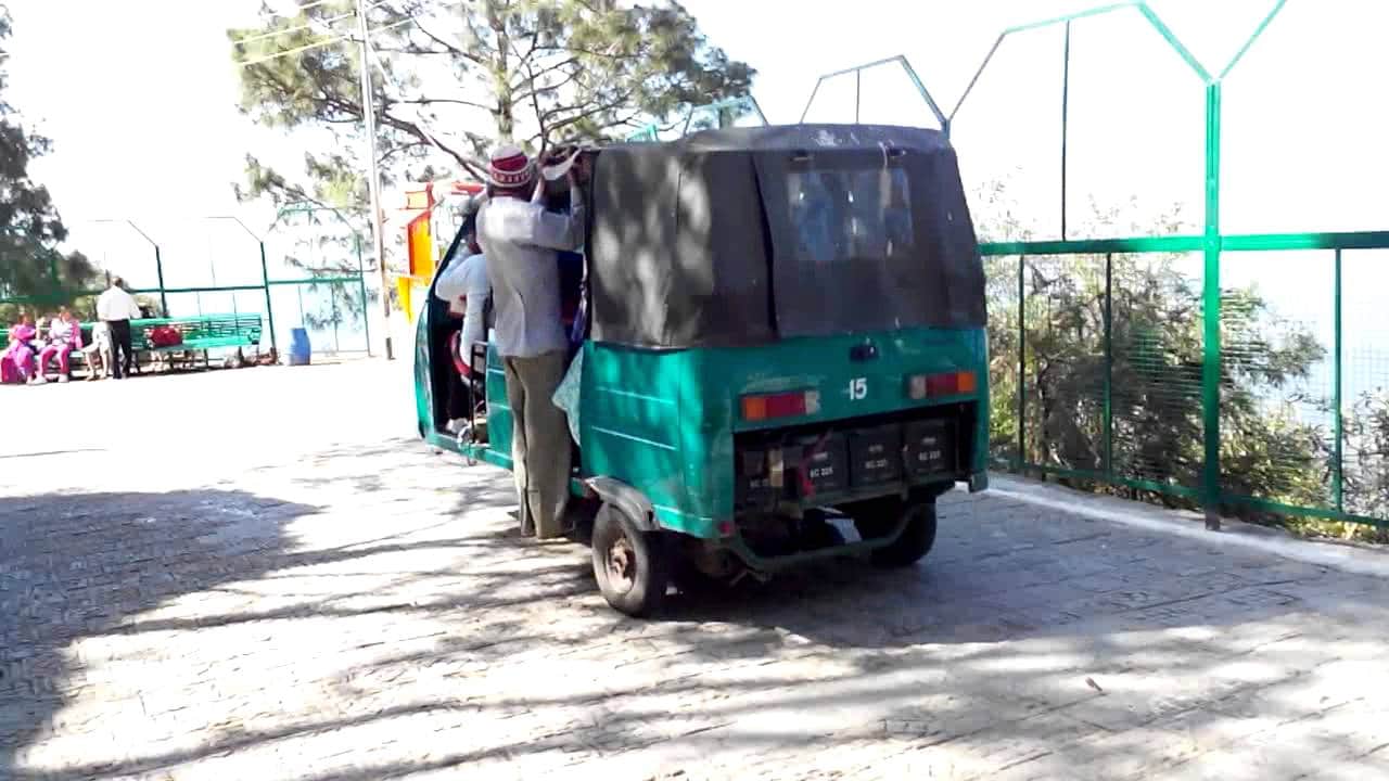 vaishno devi battery car track and choppar facility closed due to rain and snowfall
