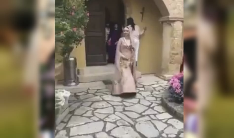 when anushka sharma went alone to mandap to meet virat kohli anushka sharma in her italy wedding