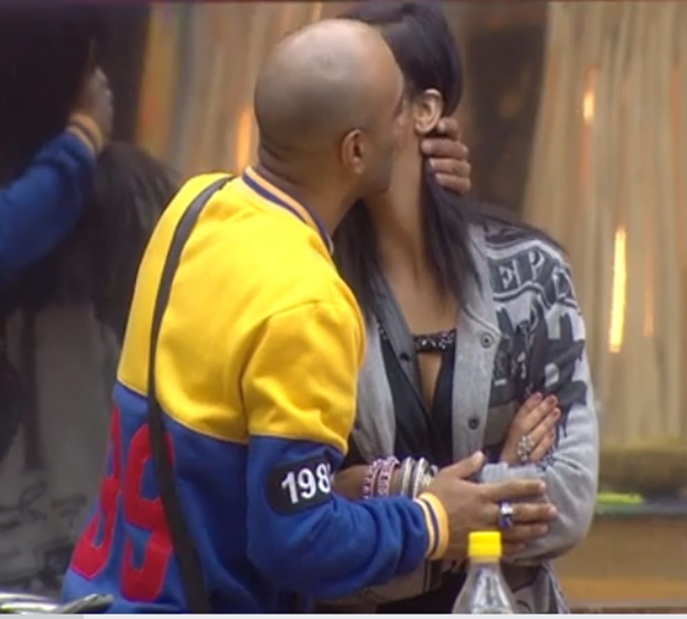 bigg boss shilpa shinde dont like akash dadlani kiss