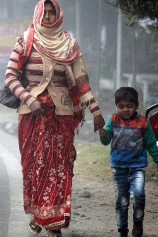 बदला मौसम, कोहरे ने ठंडी की सूरज की गर्मी
