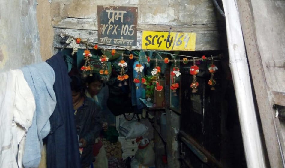 toddler died of drowning in bucket full of water in delhi