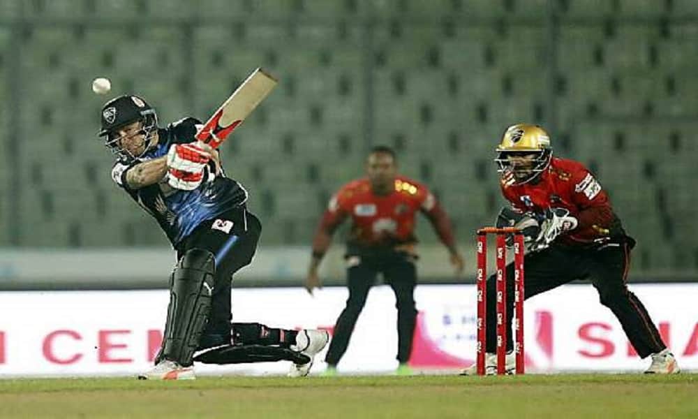 Chris Gayle hammers 18 sixes in an innings to set to new T20 world record in BPL 2017