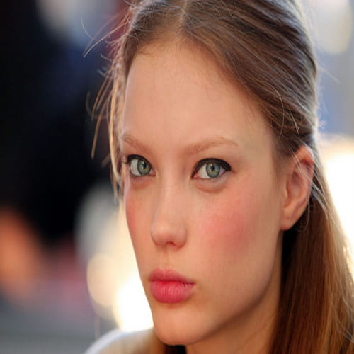 your luck is in your cheek according to samudrik shastra