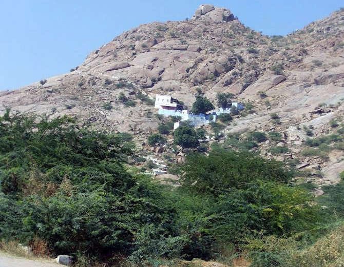 unique place, an ancient story of dhosi hill of arawali mountains