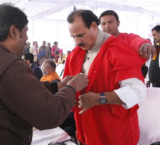 haar kee kheej utaar rahee bhaajapa, gundaagardee bardaasht nahin hogee