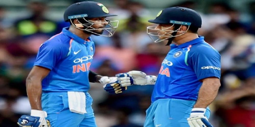 100 metre rash between dhoni and hardik pandya