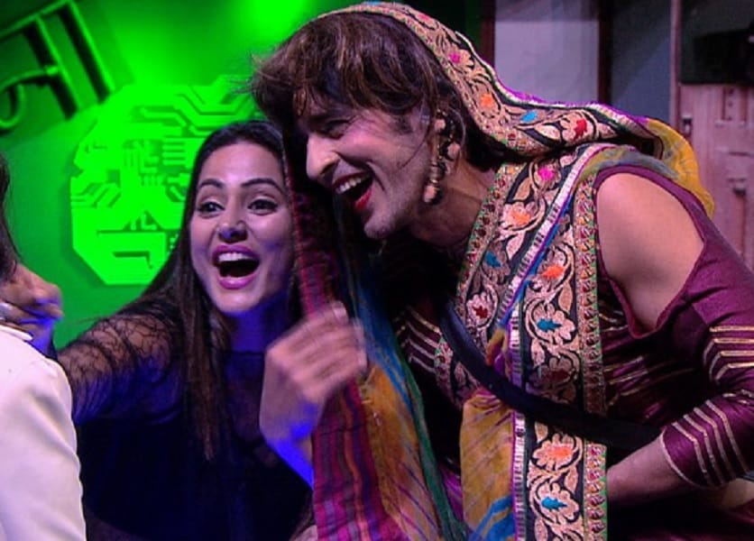 Bigg Boss 11 contestant Hiten Tejwani wear saree in Luxury budget task 