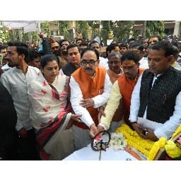 संतोष खरवार ने प्रथम नागरिक के तौर पर ली शपथ