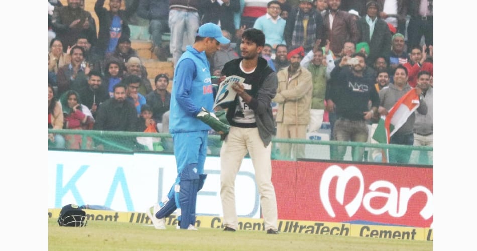 India beat Sri Lanka by 141 runs at Mohali