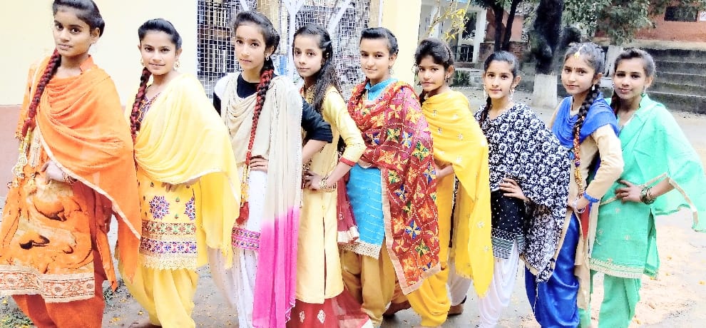 कलोल में धूमधाम से मनाया गया वार्षिक उत्सव