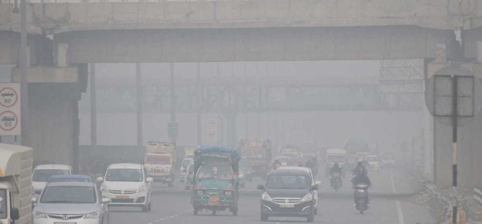 wind in delhi ncr is stable after rain but temperature is decreasing 
