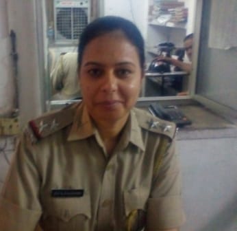 Rajasthan first time in the jaipur police commissionerete lady sub inspector caught taking bribe 