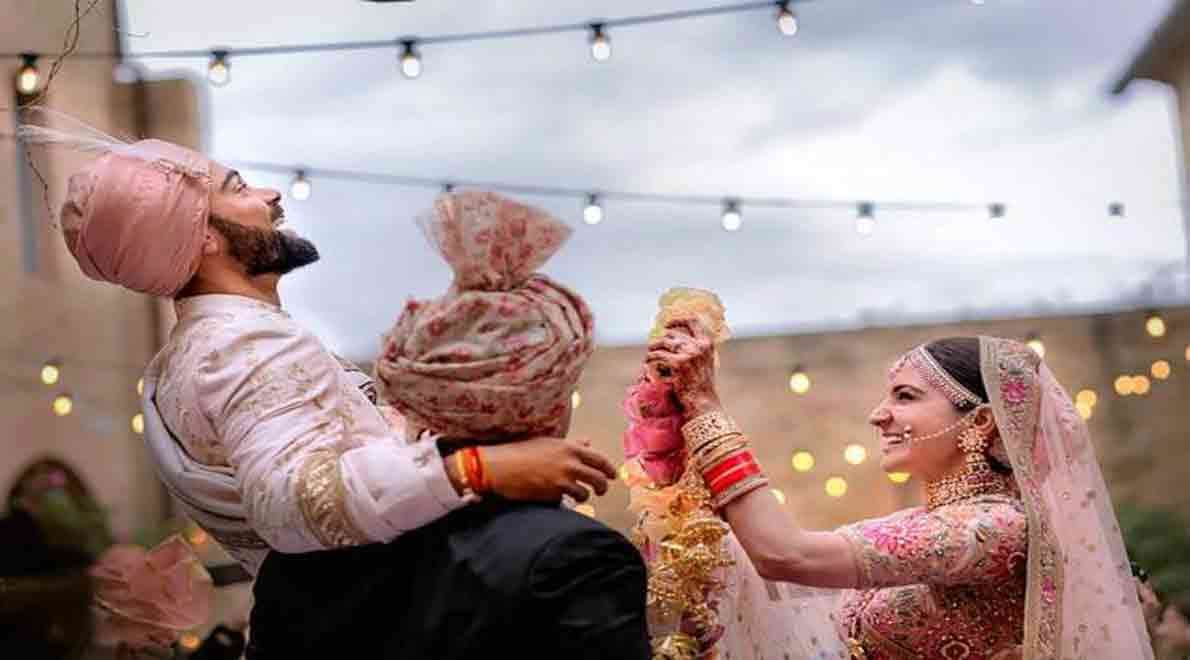 in virat and anushka marriage ceremony fight between sabyasachi and joseph