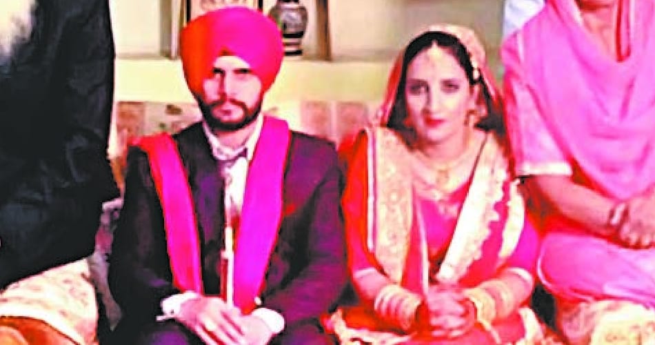 unique marriage of mba degree holder bride groom