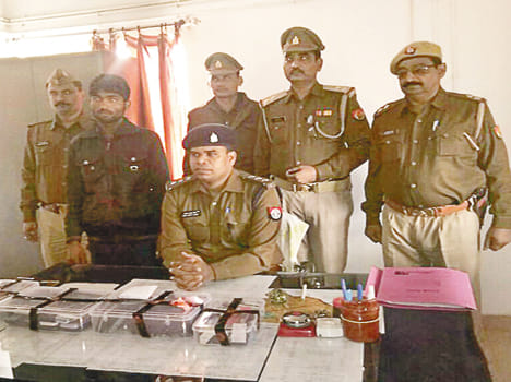 accused in mobile shop theft case arrested