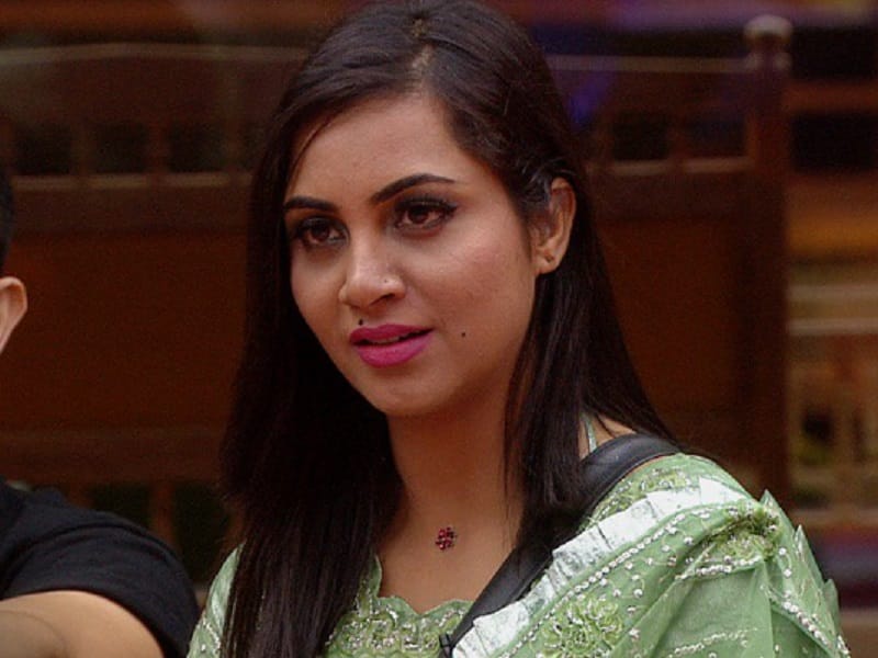 Arshi Khan nighty and now her new look in Bigg Boss 11 impresses everyone 