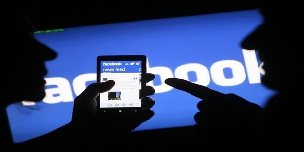 Senior Officer did abusive remarks against ladies on facebook wall
