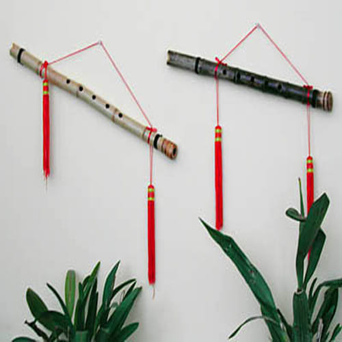 Bamboo flute or bansuri can end all your problems according to vastu shastra