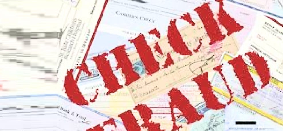 police busted gang of fake cheque in sirmour