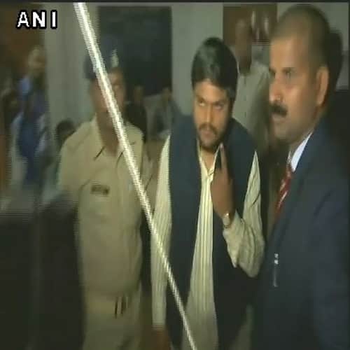 Gujarat Vidhan Sabha Chunav: PM Modi and Amit Shah casts vote in Gujarat vidhansabha election