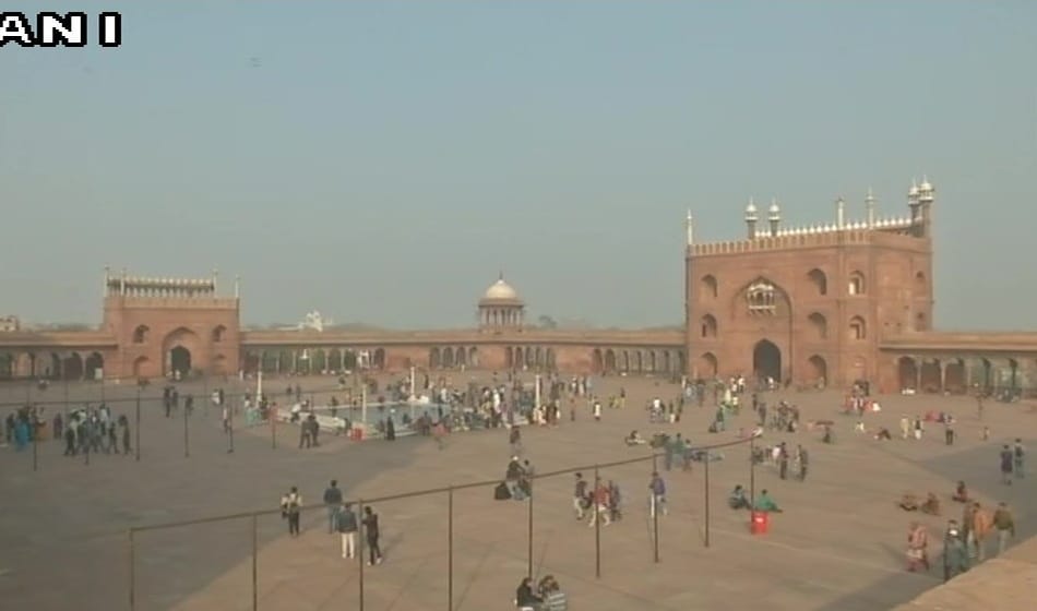 Jama Masjid needs an urgent need for restoration as wide gaps between stones of its 3 main domes
