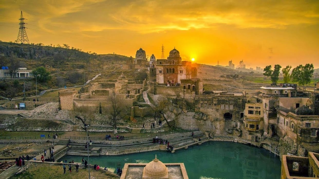 agra red stone is used in katasraj temple pakistan 