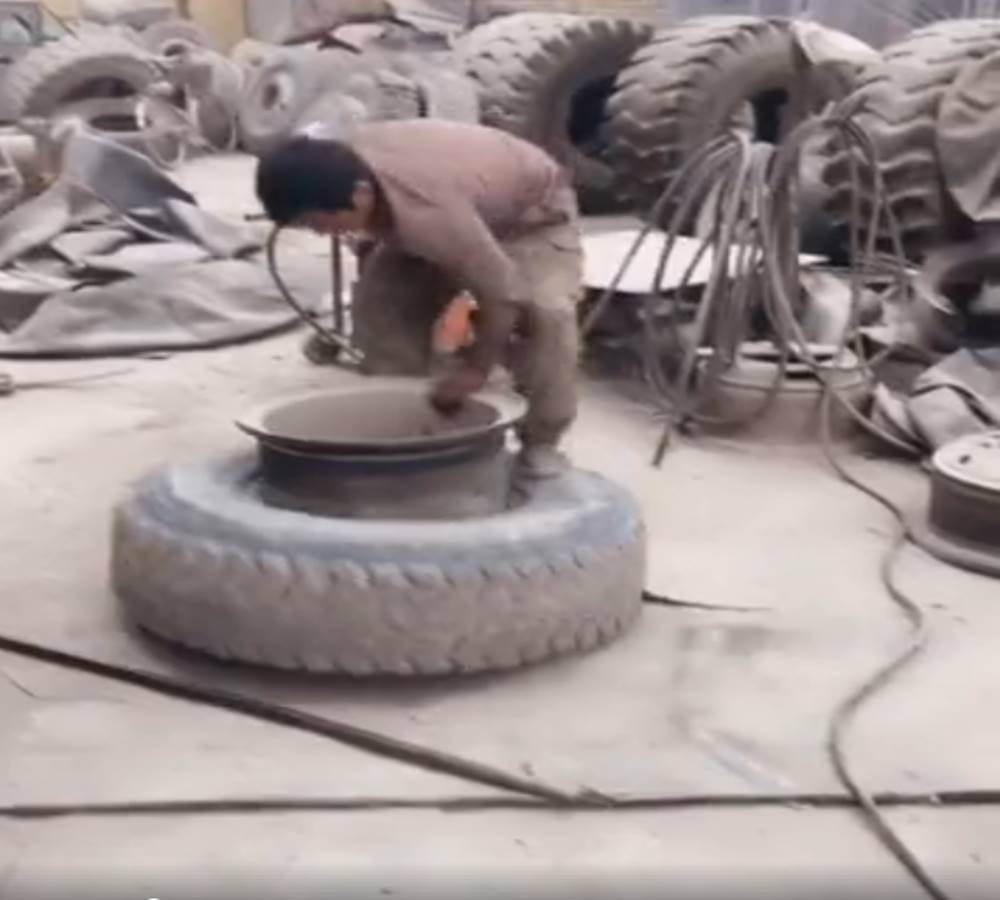 This viral video are worth for the beggars 