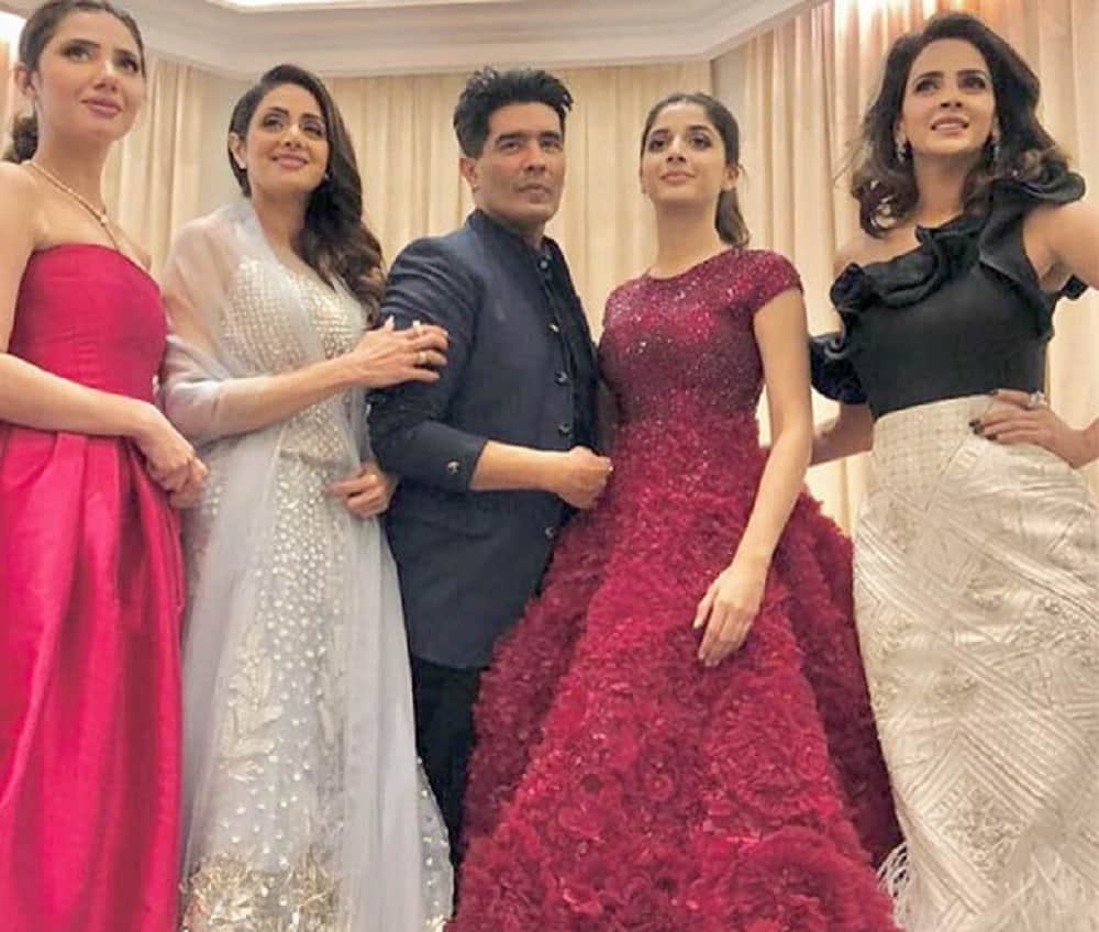 Masala Awards 2017 Pakistani Actresses Party With Bollywood Diva Sridevi And Manish Malhotra