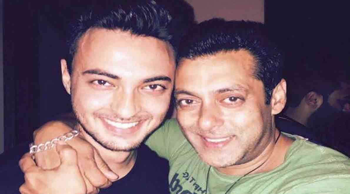salman khan ready to launch his brother in law in loveratri