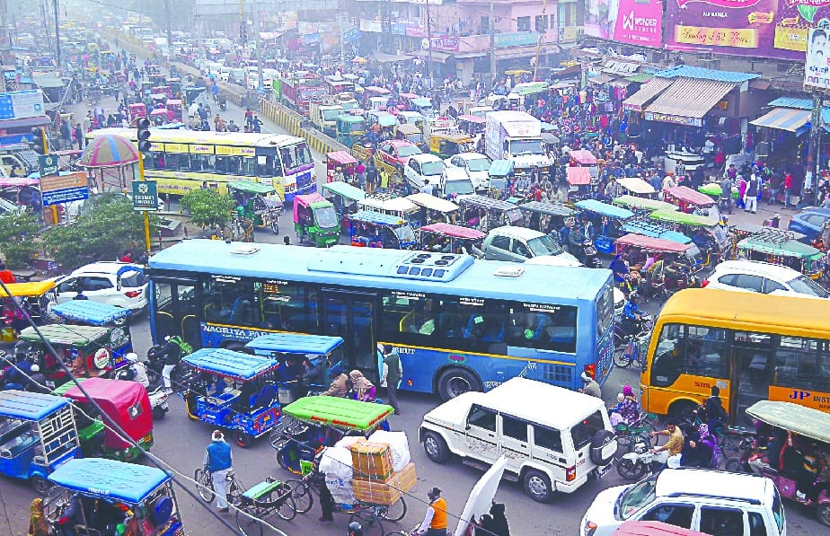 aath mahine me badal sheher ka traffic system