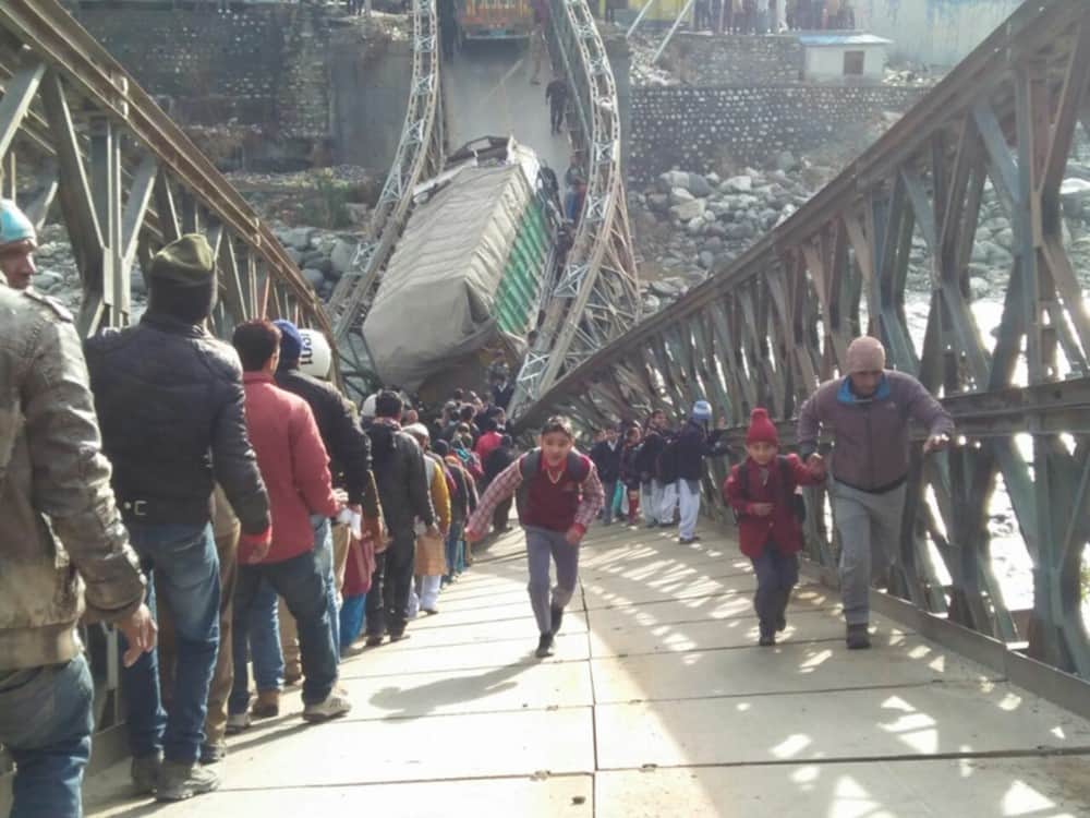 reason behind uttarkashi valley bridge broken on gangotri highway