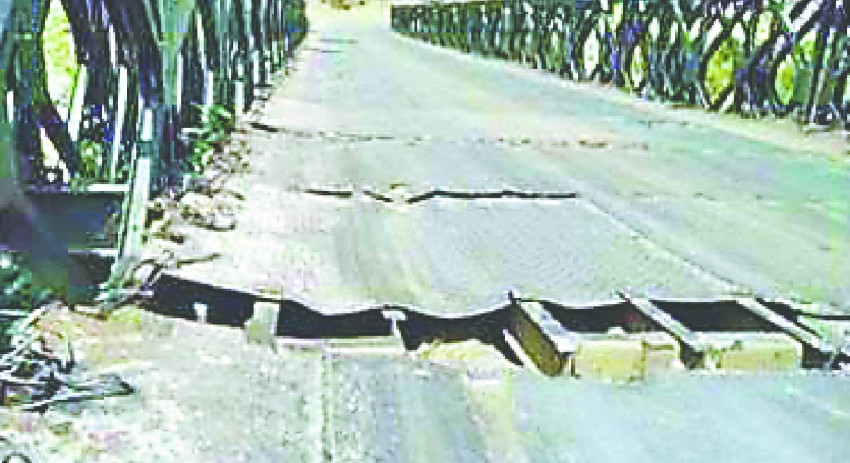 reason behind uttarkashi valley bridge broken on gangotri highway