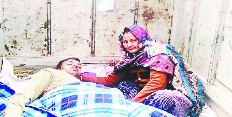 The guard snuffed the intoxicating substance, cash looted