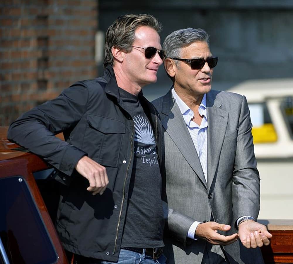hollywood star george clooney gave 6 crore rupee of his friends