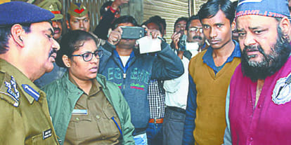 Three people arrested in Nashik for robbing gun showroom at banda uttar pradesh