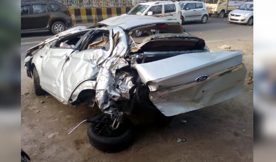 three students went to celebrate new car party one died in brutal accident in ghaziabad
