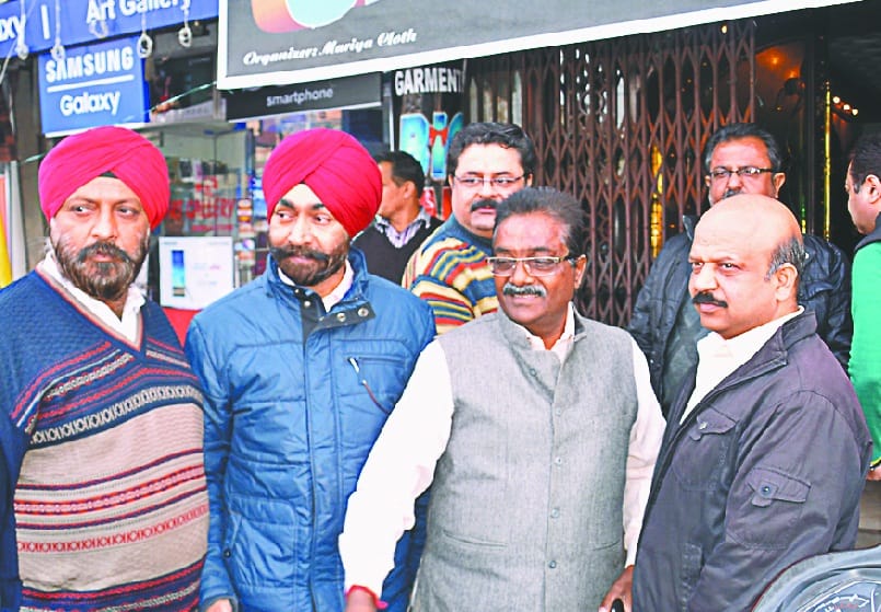 kendriye seva kar ki team ne ki chaapamaari