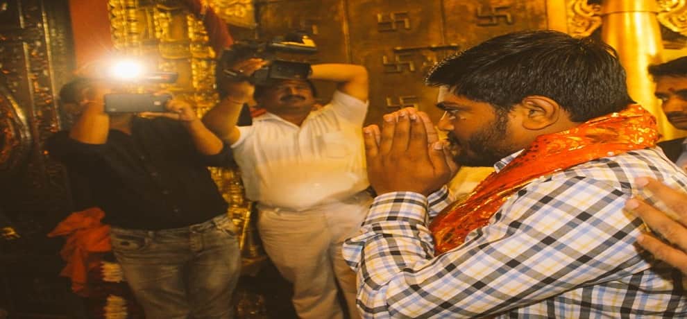 Hardik Patel visit Ambaji temple before Gujarat assembly election result