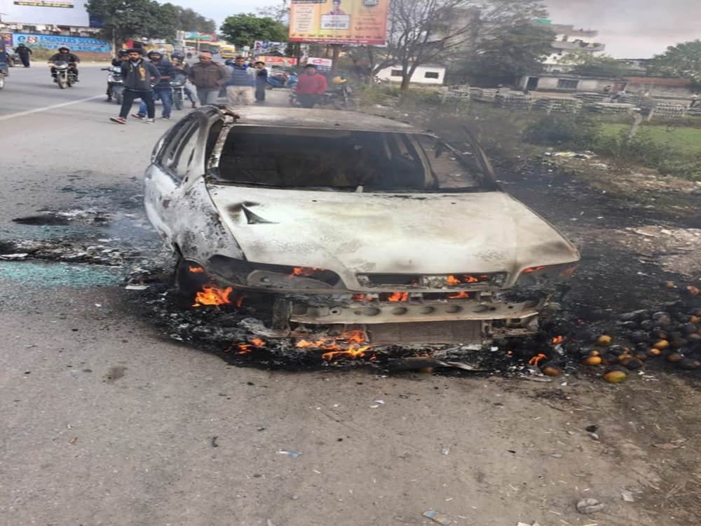 car caught fire during going to attend marriage in dehradun