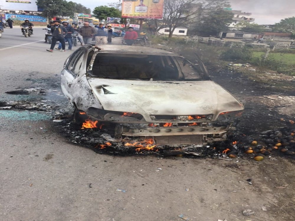 car caught fire during going to attend marriage in dehradun