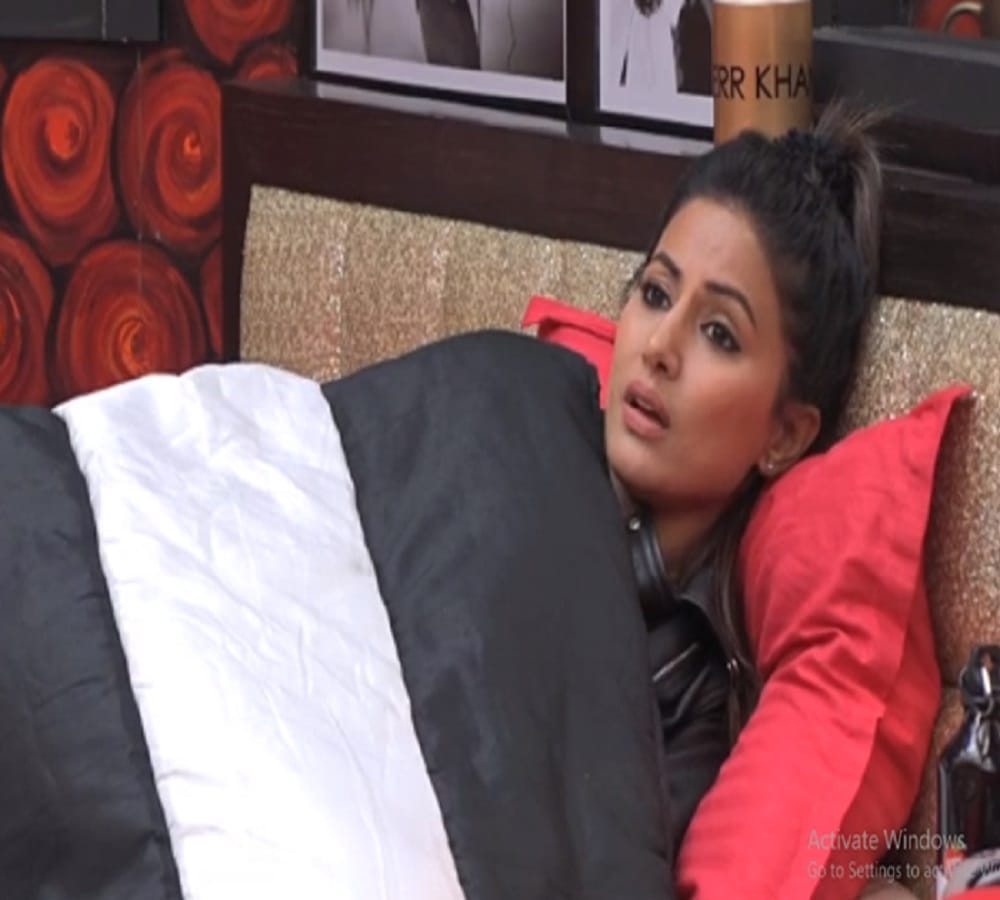 Bigg Boss 11 contestant Luv Tyagi is now sharing bed with Hina Khan after Priyank Sharma fight  