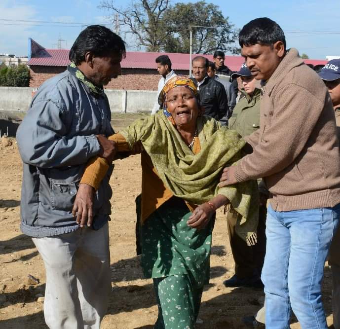 emotional photos of dehradun sant nirakari satsang bhavan murder case